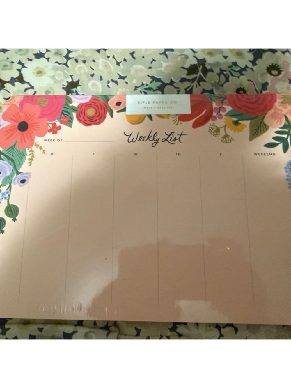 Weekly Desk Pad - Picture 2 of 3